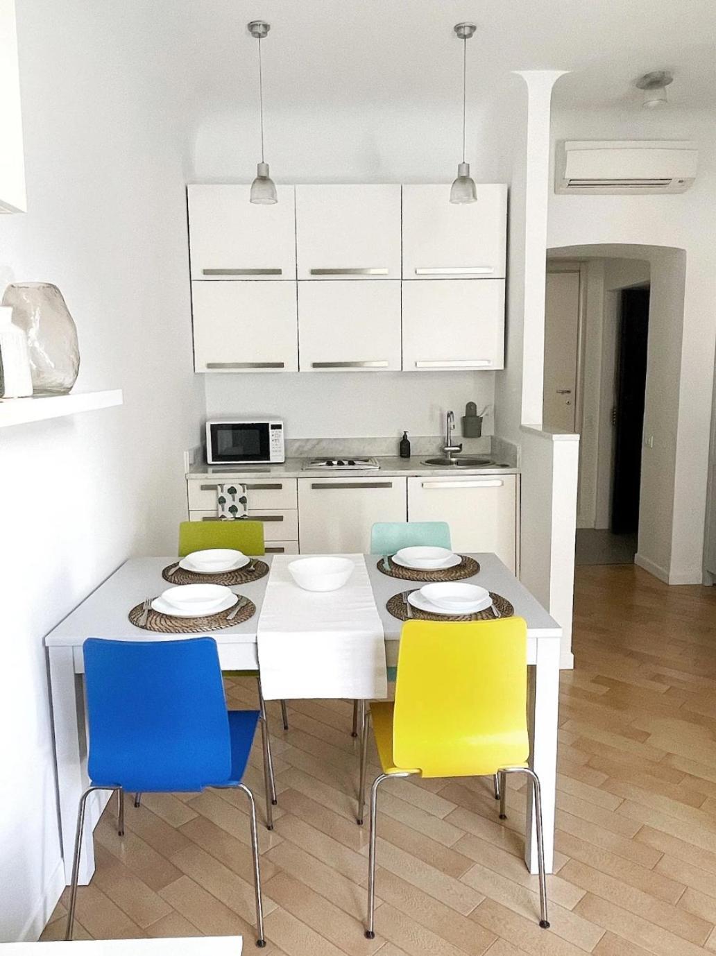 Ampio E Accogliente Bilocale - Fara 1, Porta Nuova Apartment Milano Ngoại thất bức ảnh